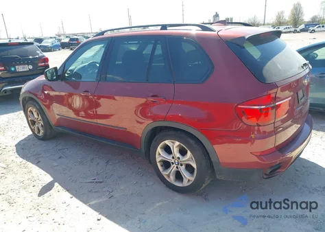 2011 BMW X5 xDrive50I z USA, uszkodzony, nr VIN 5UXZV8C52BL420311